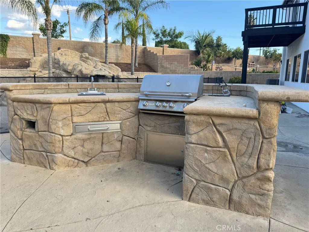 11818 Amethyst Court, Jurupa Valley, California 91752 home-pic-8